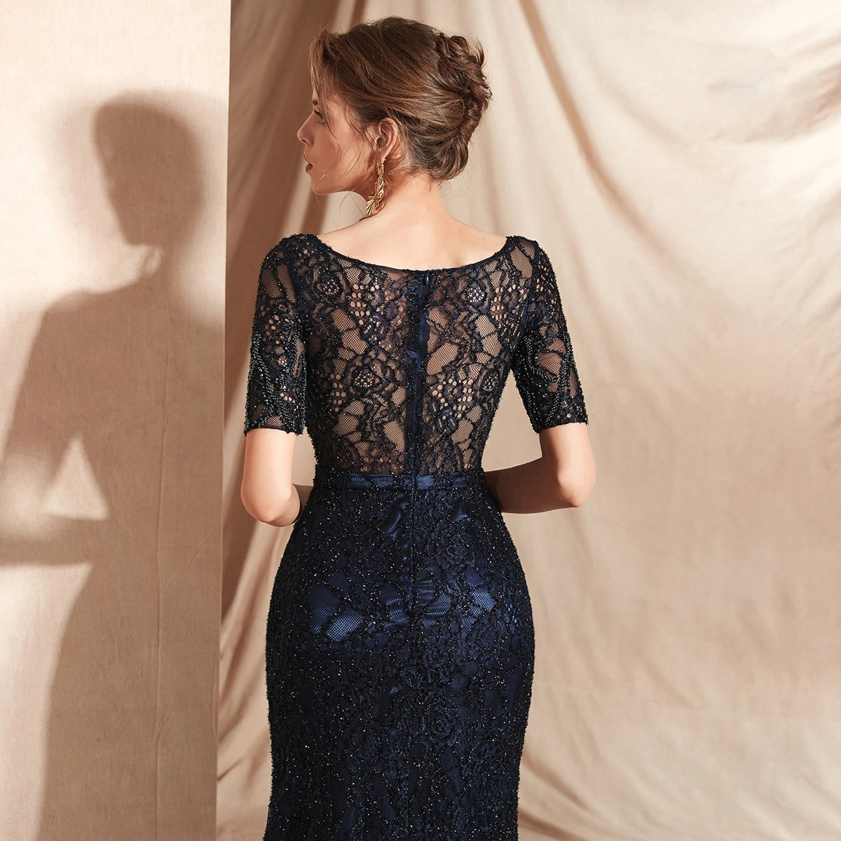 Elegant Navy Blue Mother Of The Bride Dresses Lace Appliqued Beading Wedding Guest Dress Knee Length Flower Formal Gown