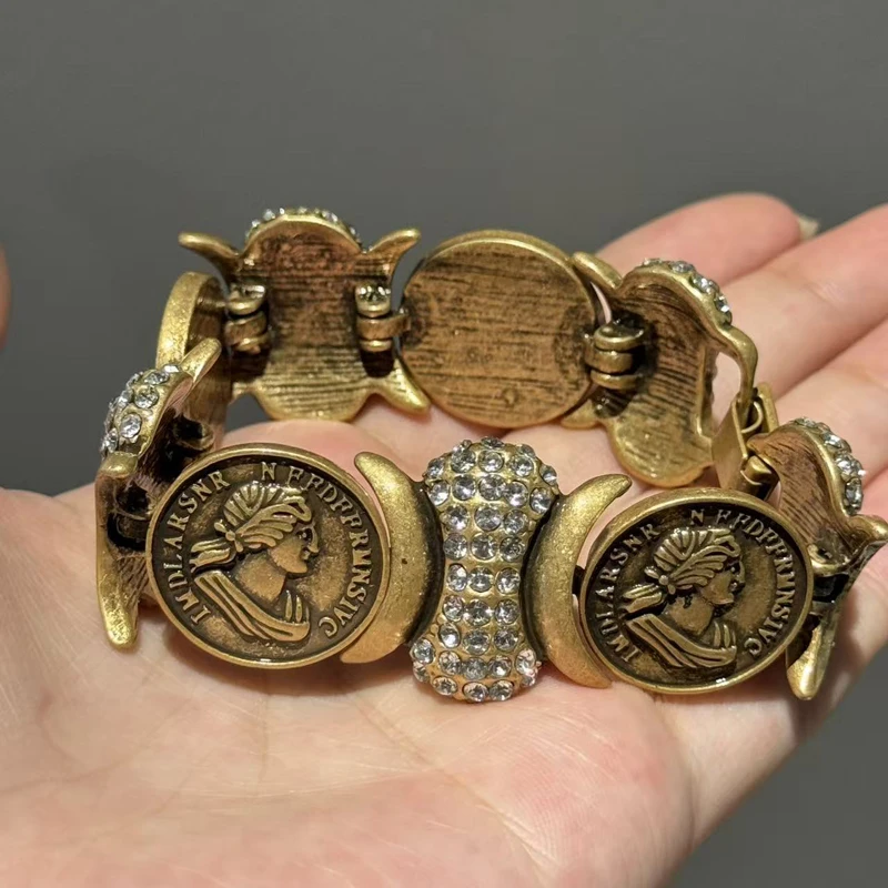 Vintage Copper Portrait Ancient Coins Round Wide Bangle Antique Jewelry Bracelets for Women Couple Wrist Retro Accessories New