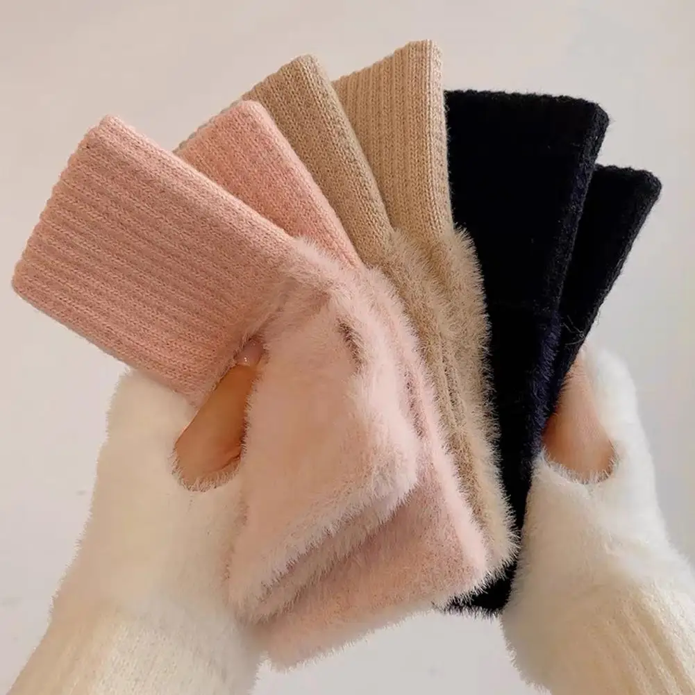 Non-slip Gloves Women's Winter Cycling Gloves with Plush Warmth Non-slip Grip for Cold Weather Riding Elastic for Windproof