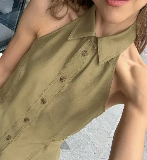 

Top Women 2025 Summer Commuting Hot Girl Sleeveless Hanging Neck Backless Outerwear New Simple Slimming Daily Vest Top