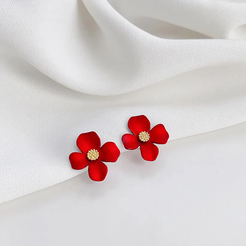 Red Small Earrings for Female Flower Small Fresh Design Fairy Earrings Stud Temperament Korea Women Jewelry Festivals Gift Girls