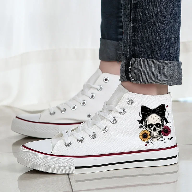 

HelloKitty Donald Daisy Duck, женская обувь больших размеров с низким берцем, студенческая пара, мужская обувь на плоской подошве, мужская обувь Tenis 2025 Grils, парусиновая обувь