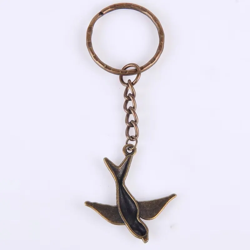 30*33MM vintage antique bronze ancient swallow bird keychain metal alloy key chain key ring jewelry gift for women girl ornament