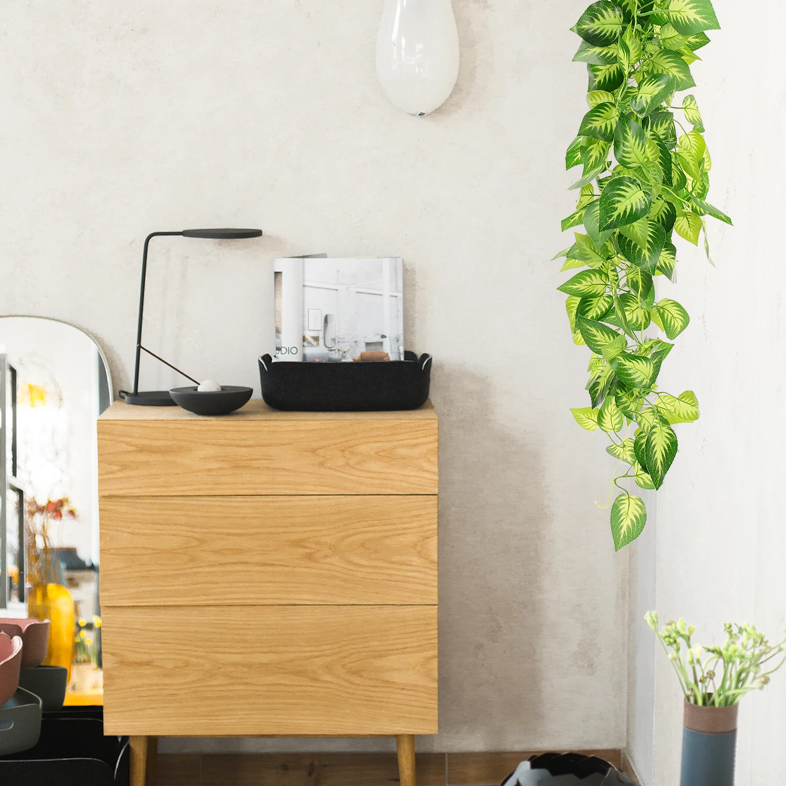 

Artificial Green Plants Wall Greenery Decor Hanging Fake Outdoor Faux Decorative Leaf Vines Mounted