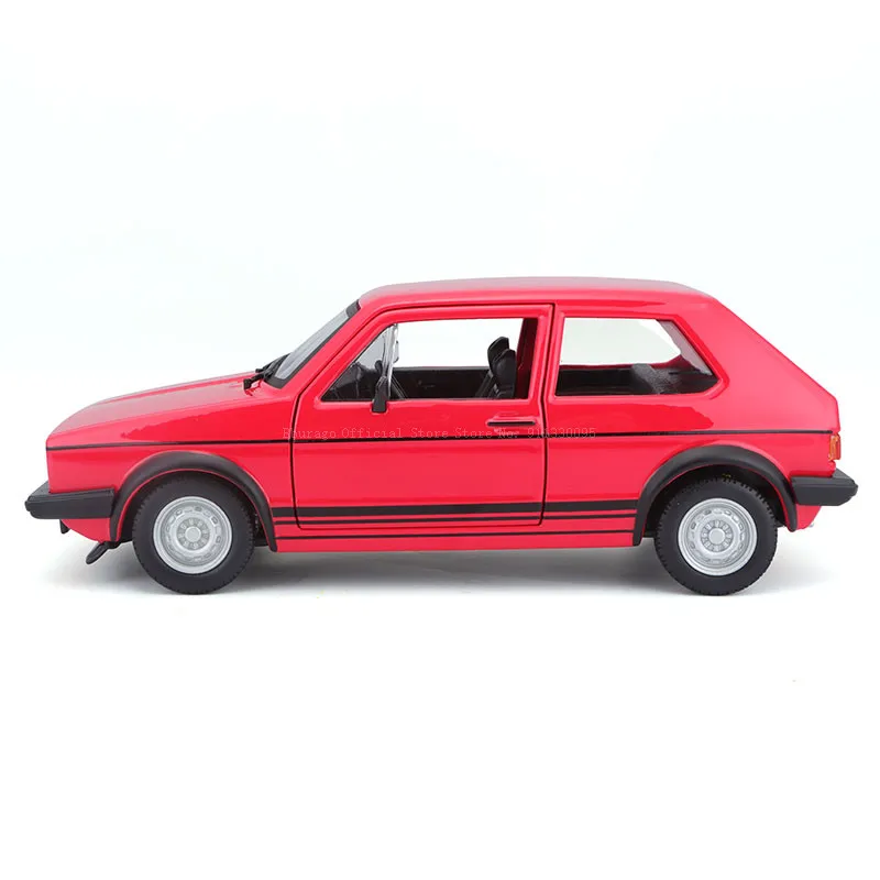 Bburago-coche de carreras de aleación, vehículo de lujo fundido a presión, escala 1:24, Volkswagen Golf MK1 GTI 1979, colección de juguetes, regalo