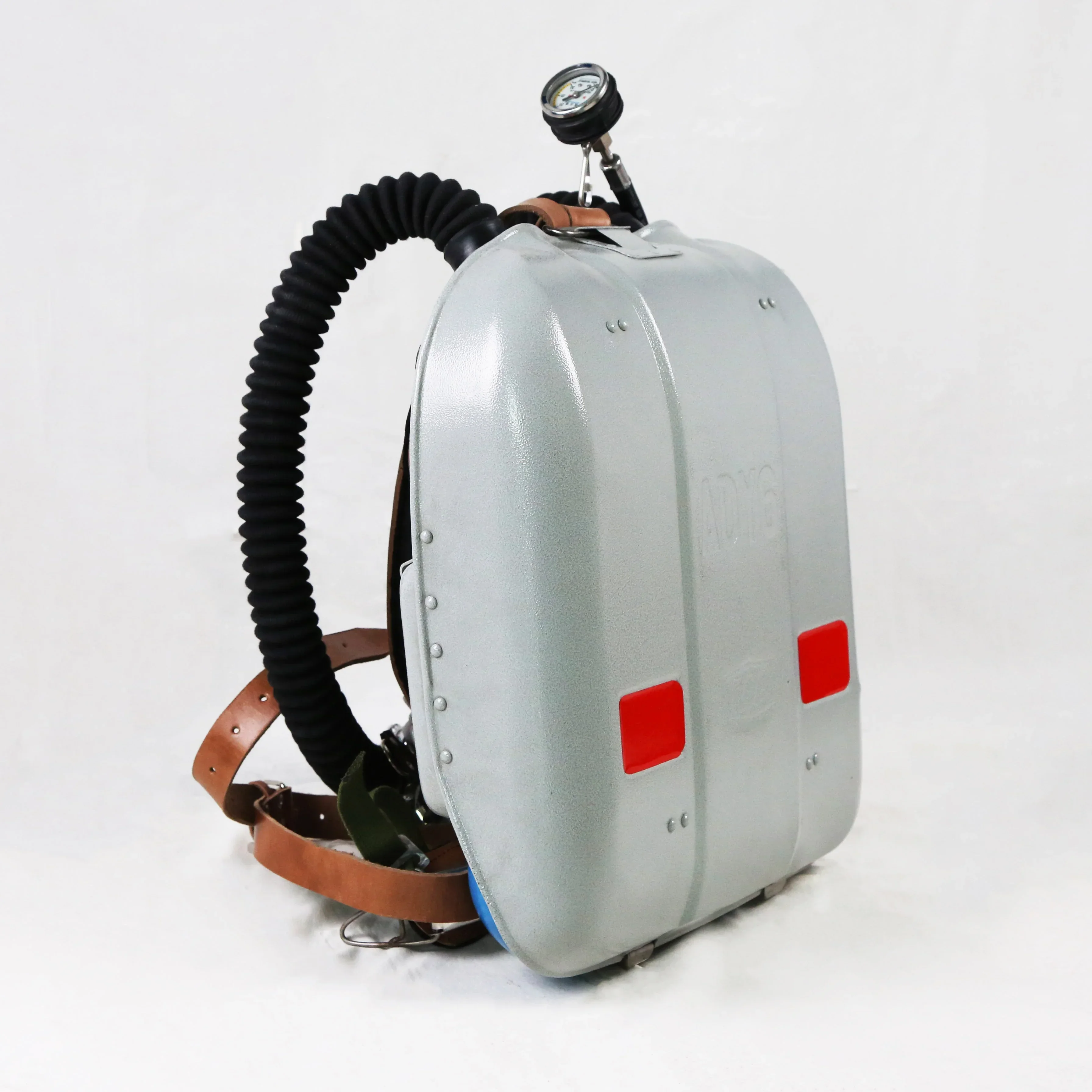 

Портативный кислородный респиратор модели ADY-6