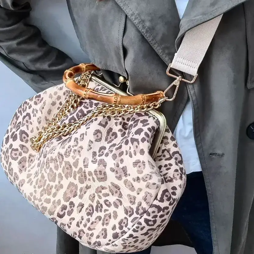 

Lost In Vintage Midi Bag Coffee Fabric with Bamboo Handle Satin lining Puff Bags Shoulder Bags,Evening Purse Kiss Lock Clutch