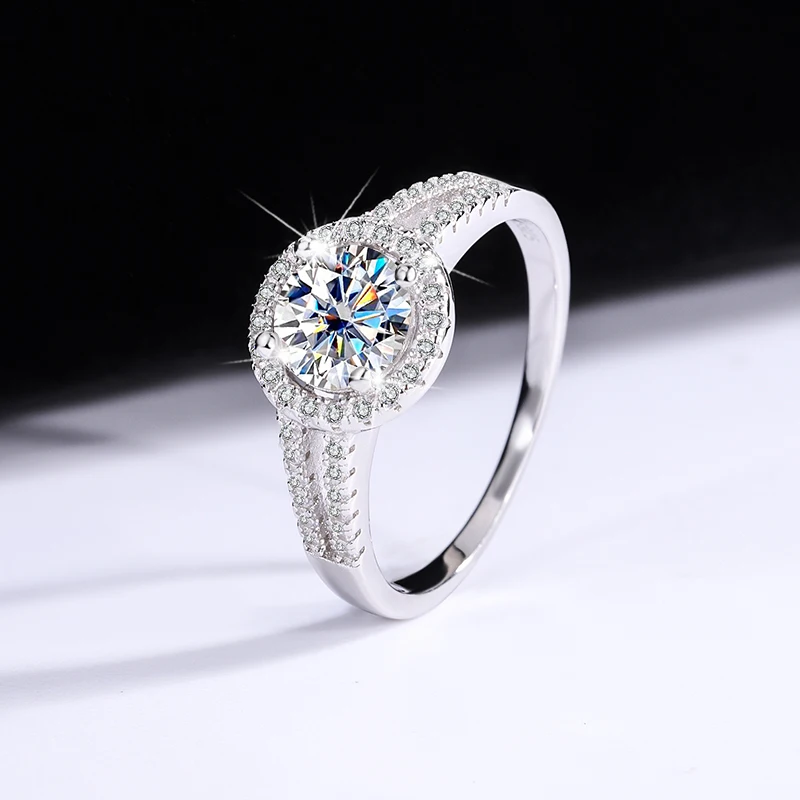 

Women's Silver - Inlaid D - Color Moissanite Round - Bezel Ring, High - Quality with Certificate, Ideal for Anniversary/Wedding