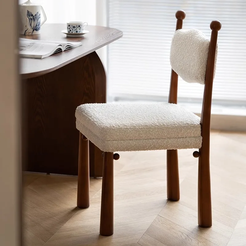 

Ретро простой домашний обеденный стул из цельного дерева, средневековый легкий роскошный стул для отдыха, стул для макияжа для спальни, стул из овечьей шерсти