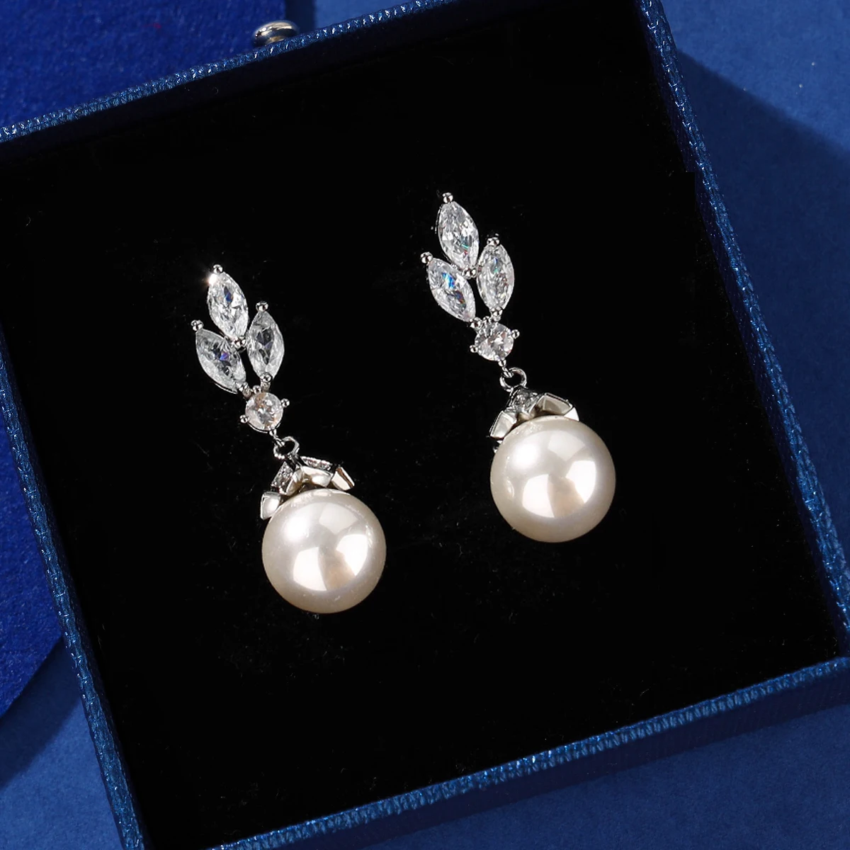 

Fashion imitation pearl earrings with cubic zirconia elegant female wedding earrings