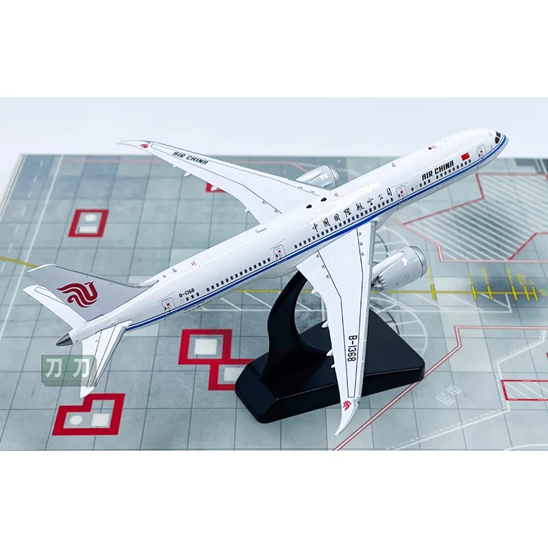 دييكاست 1/400 مقياس الخطوط الجوية الدولية B787-9 الطائرات B-1368 نموذج طائرة سبيكة محاكاة الديكور جمع لعبة #2