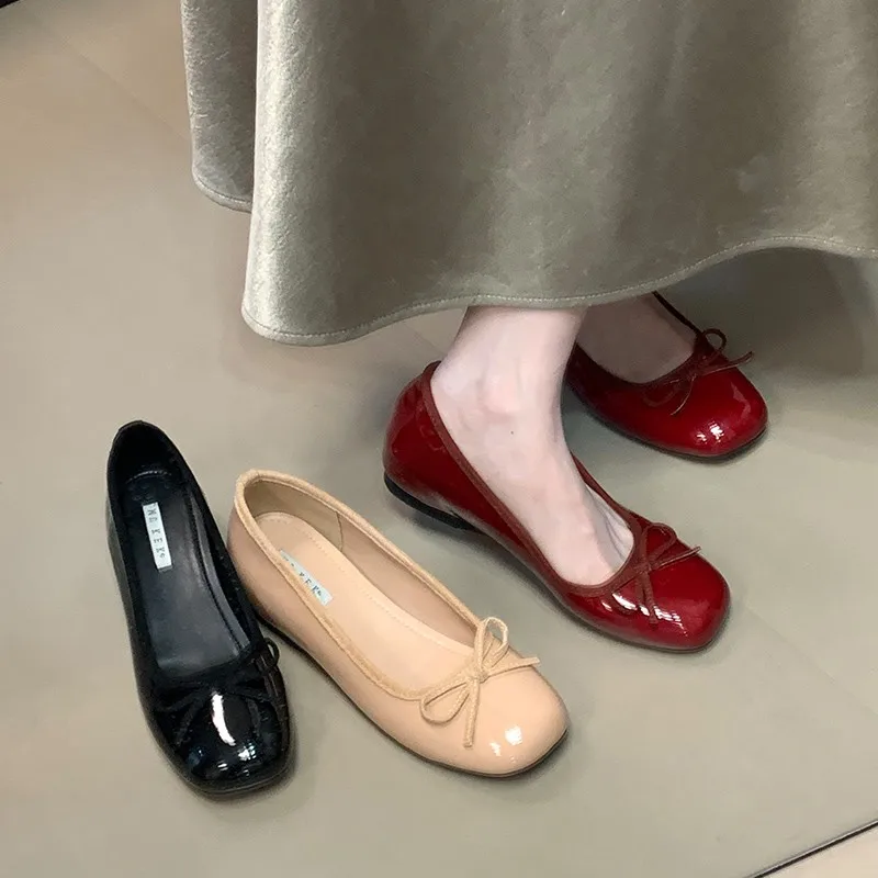 

Summer New Fashion Elegant Retro Shallow Casual Flat Shoes New Fashion Soft Comfortable Ballet Shoes Women 7777