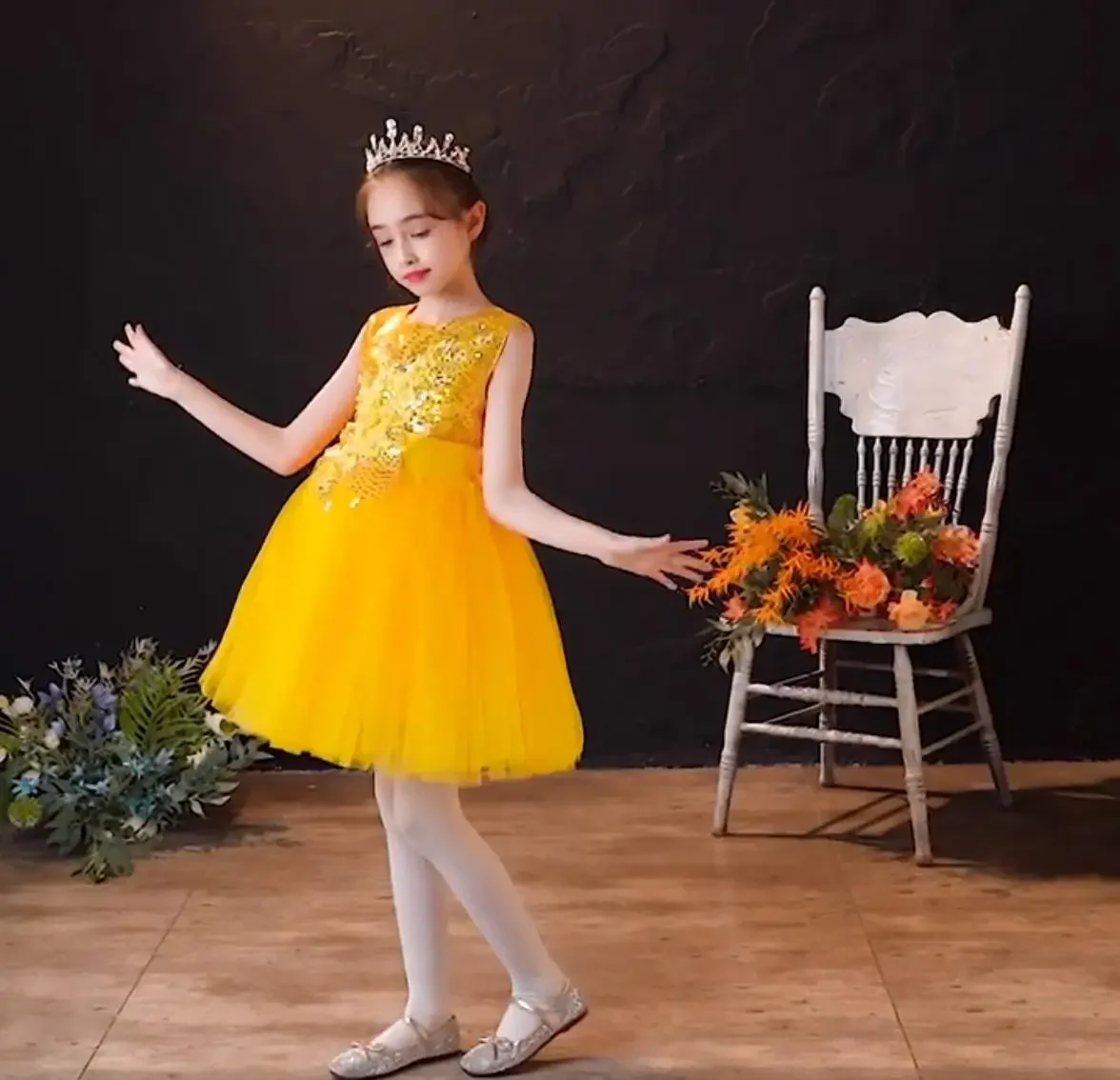 Yellow Sequined Girls Stage Dress Jazz Dance Modern Dance Costume Ballet Princess Skirt Boys Long sleeved Performance Clothes