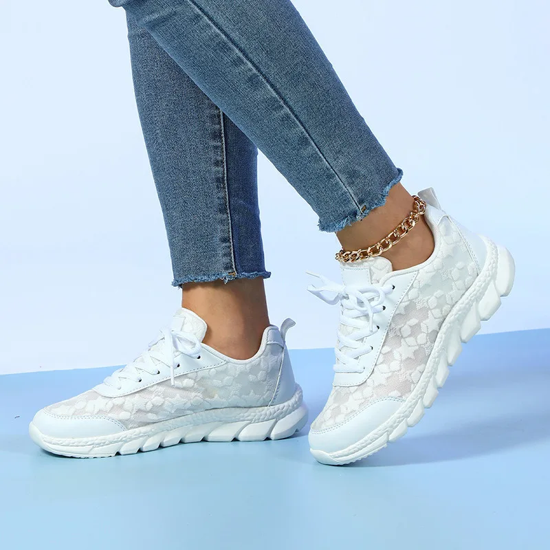 Mesh Breathable Casual Sports Women Shoes Soft Soles Comfortable Outdoor Running Shoes Fashion Matching Small White Shoes