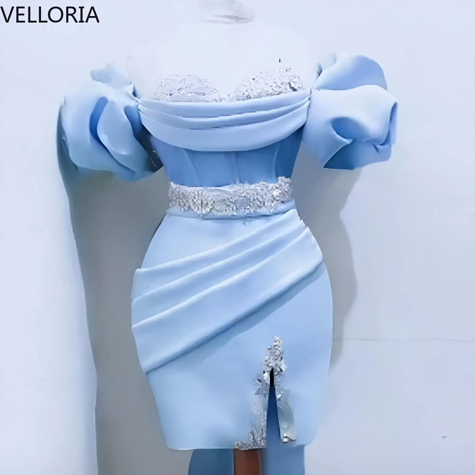 Himmelblaues schulterfreies, drapiertes Abendkleid mit Rüschen und Perlen an der Taille, sexy Schlitzkleid, knielanges Partykleid, individuell gestaltet