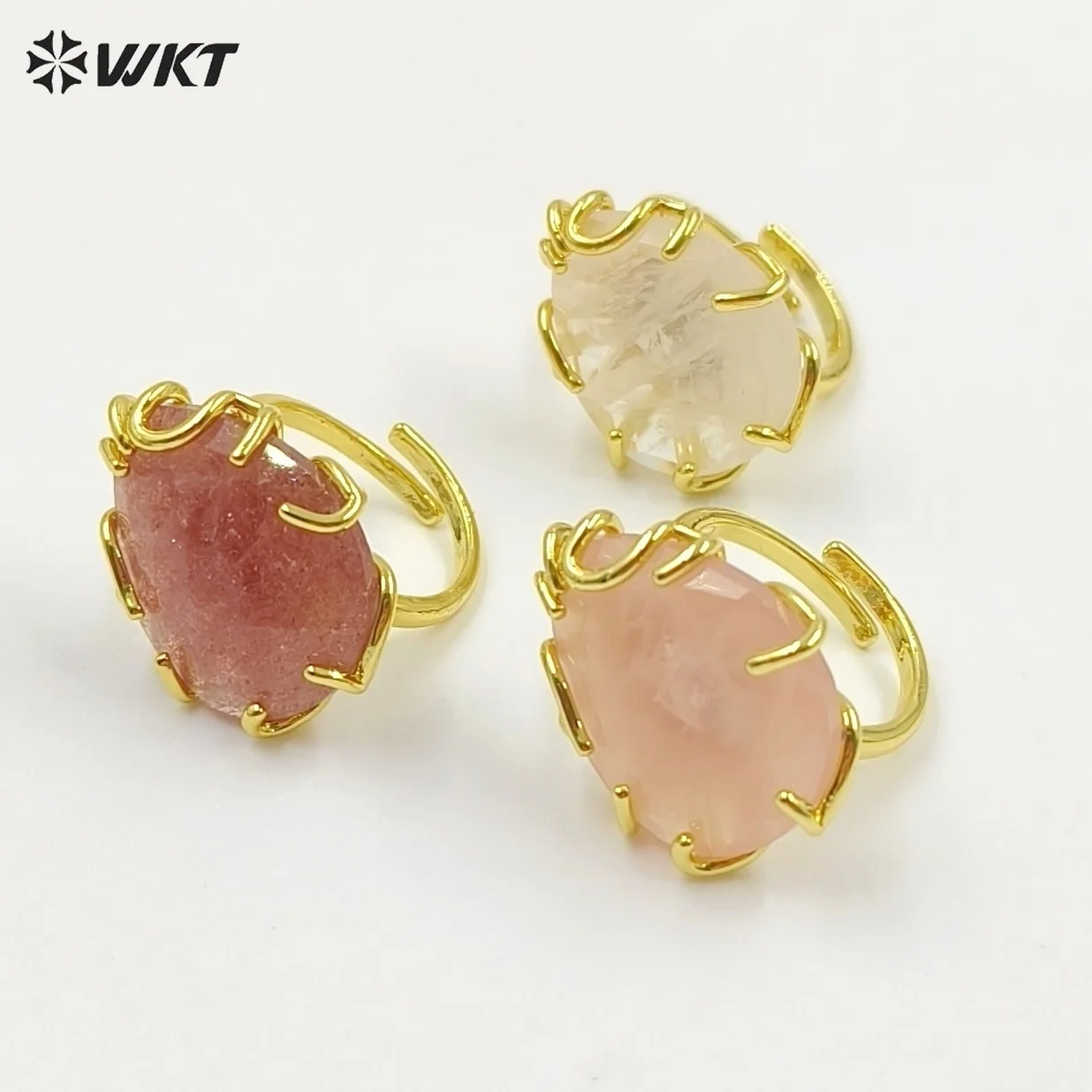 WT-R608 Water Drop Shape Smooth And Texture Gemstone White Crystal Strawberry Quartz Rings With 18k Gold Plated Jewelry