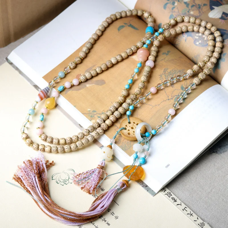 New Chinese-style star-moon seed pendant with cross-body mobile phone chain, bodhi root gourd, lucky cat, and amber cake c