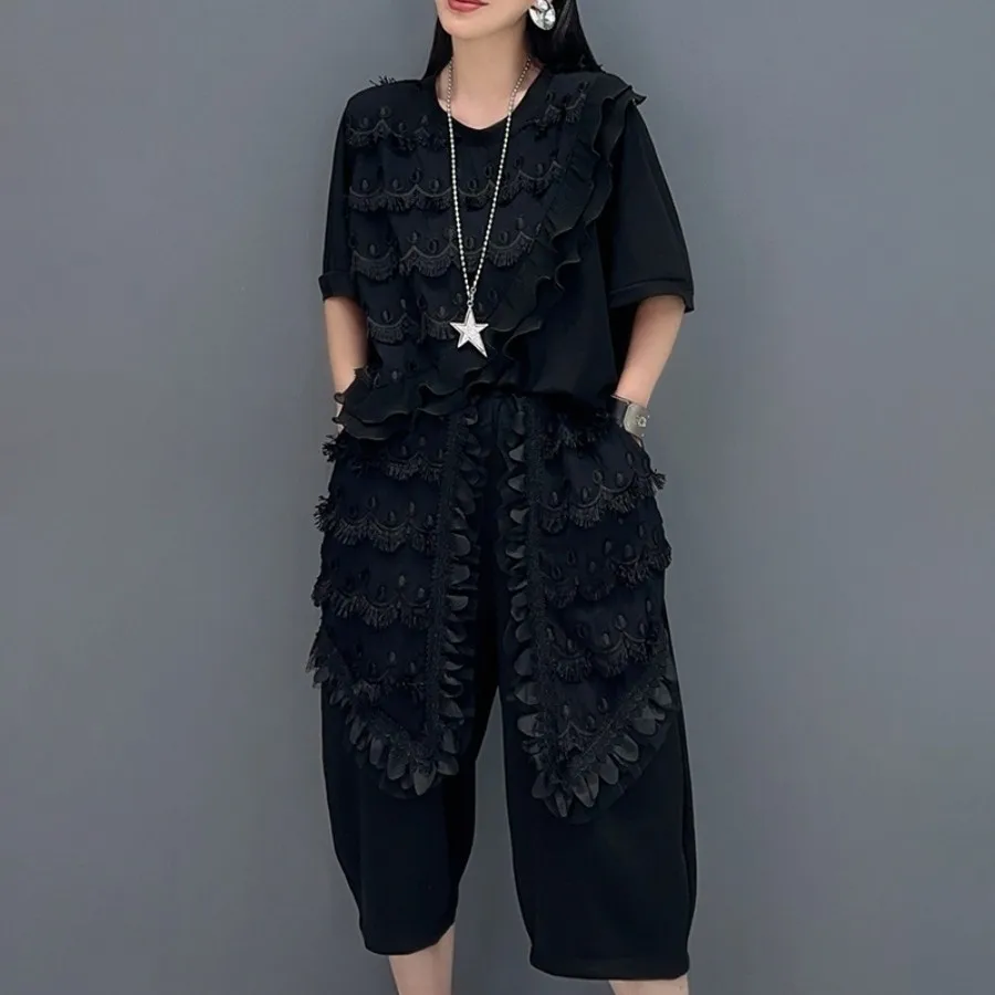 

2024 Summer New Heavy Industry Lace Ear Middle Sleeve T-shirt + Lantern Pants Two Piece Set Women Fashion Black Pant Set XY015