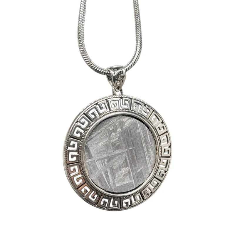 8.1g Gibeon Meteorite Pendant Round Vintage Frame Natural Iron Meteorite Slice Necklace Mineral Collection Jewelry Gift -LK314
