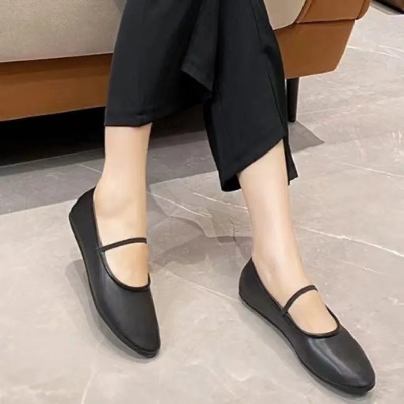 

Woman Flats Shoes Fashion Designers Ladies Casual Outdoor Ballerina Shoe Shallow Mouth Slip on Women Soft Sole Ballet Shoes 2024