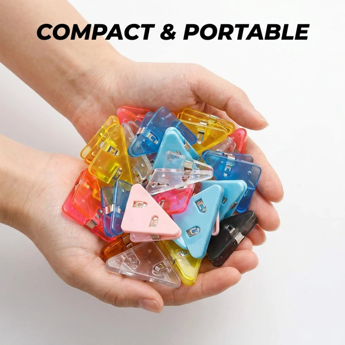 Triangle clip, available in multiple colors. It can hold multiple sheets of paper without damaging them. Suitable for students a