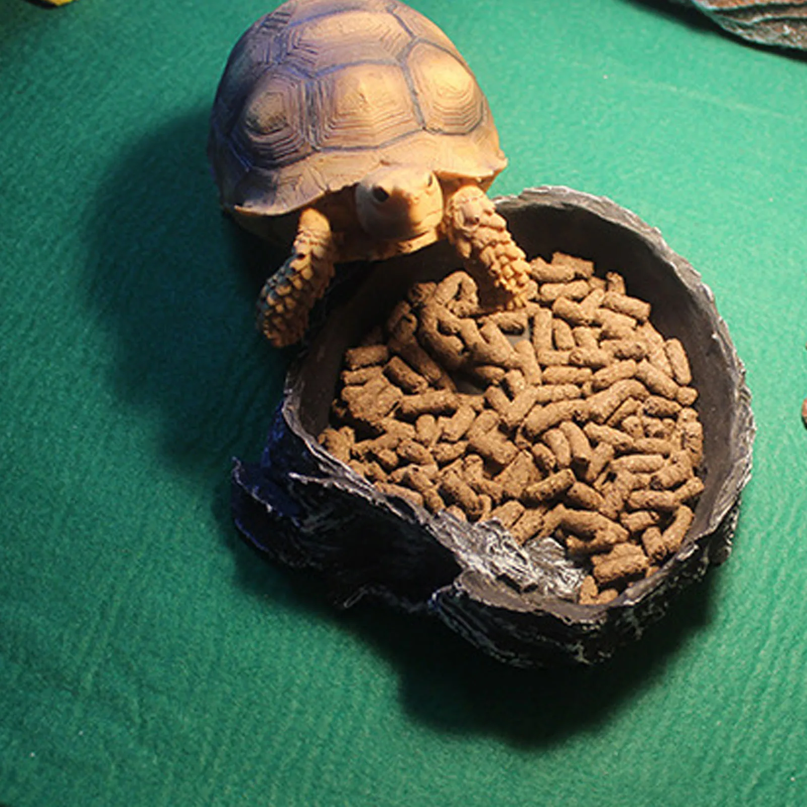 

Absorbent and Breathable Reptile Mat, Reusable, Soft, Washable, Terrarium Liner for Snakes, Lizards, Tortoises