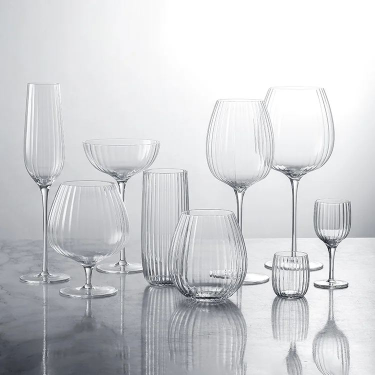 New Ultra Thin Half Vertical Stripes Wine Glass Creative Luxury Stemware for Champagne Cocktail Brandy108