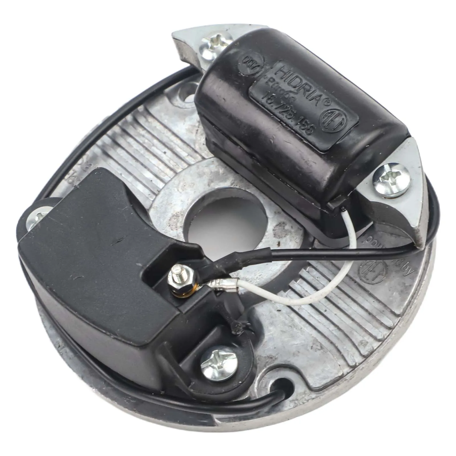 

Генератор бензопилы Идеально подходит для надежного зажигания Щепка Эффективный выход мощности Обеспечивает оптимальный генератор