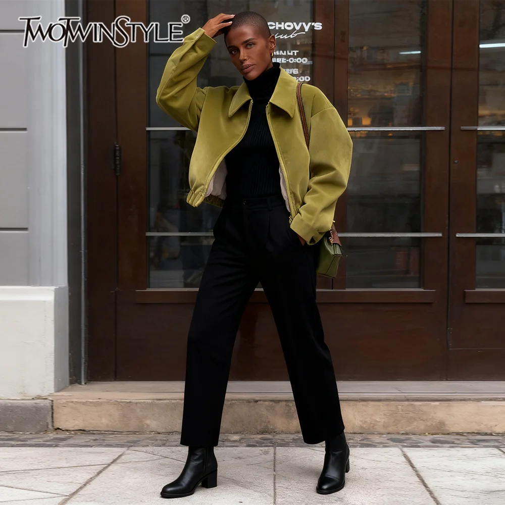 

TWOTWINSTYLE Solid Loose Spliced Zipper Velvet Jackets for Women Lapel Long Sleeves Patchwork Folds Vintage Jacket Female New