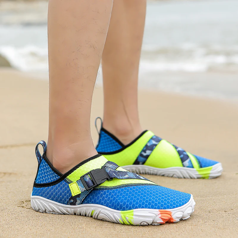 Zapatillas de deporte transpirables antideslizantes para exteriores para hombres y mujeres, zapatos de playa de secado rápido para vadear, zapatos de natación ligeros