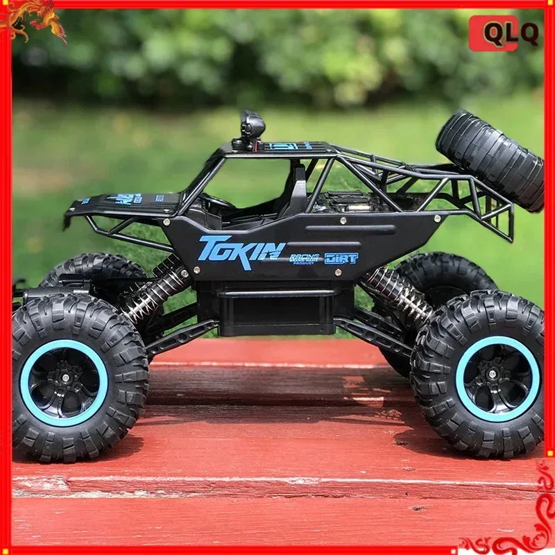 Super Large Four-wheel Drive, Powerful Off-road Rock Climbing Remote Control Vehicle Led Light Alloy Anti-collision Mountain Toy