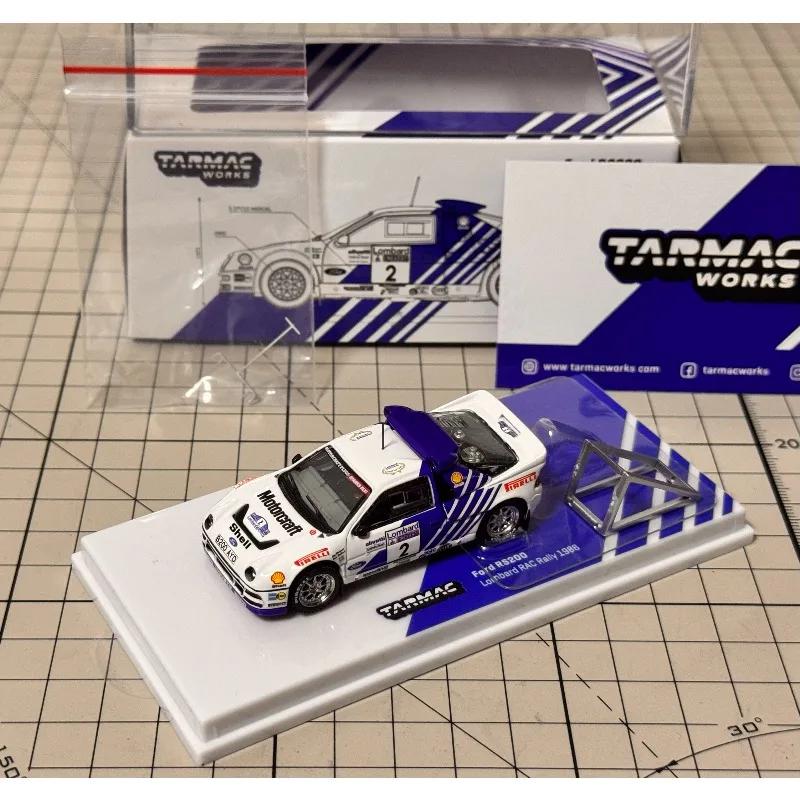 

В наличии 1/64 FordRS200 Lombard RAC Rally 1986, имитация модели автомобиля из сплава, игрушка для мальчиков, детский подарок, коллекционное украшение для взрослых