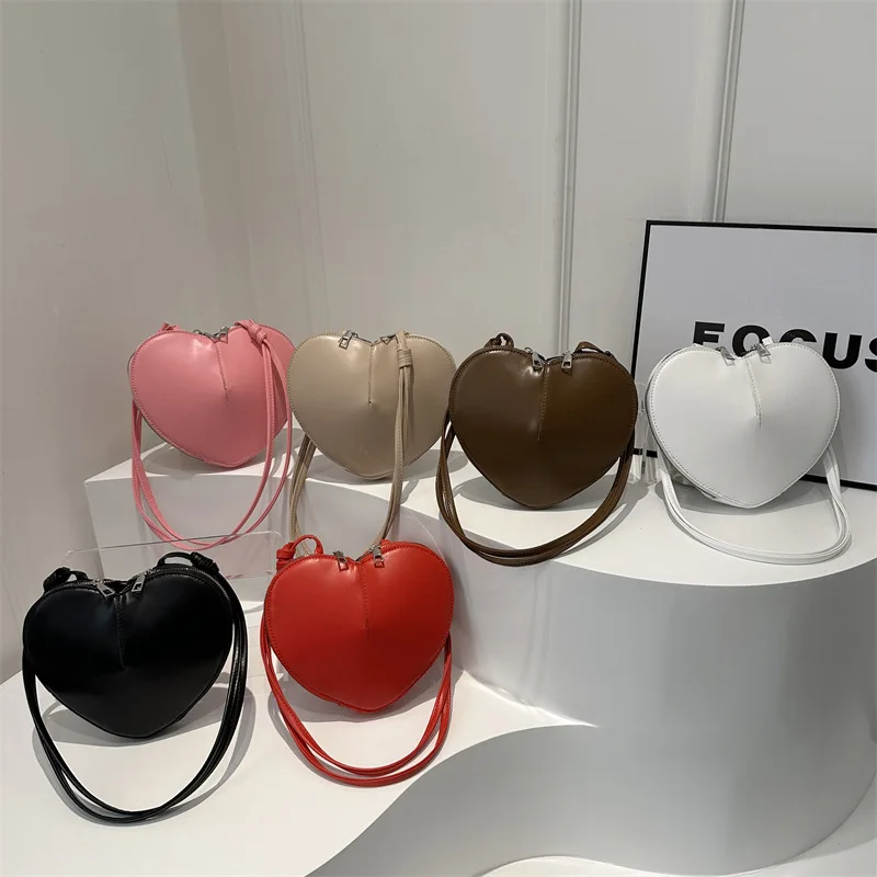 

Urban mat Women's Crossbody Bag Underarm Diamond id Design Cute Heart aped Single oulder Satchel for Daily Use