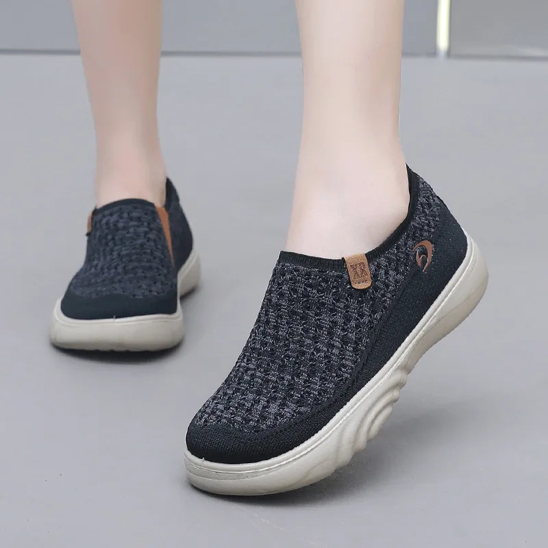 

2025 New Woman Vulcanize Shoes Autumn Round Toe Flats Mesh Breathable Ladies Fisherman Shoes Platform Sports Walking Shoes