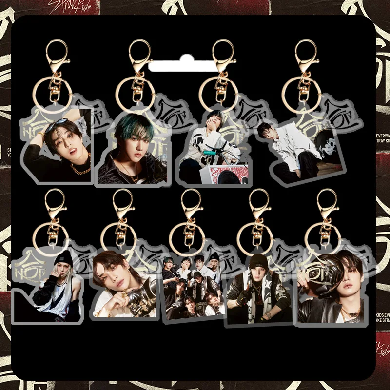 

Новый акриловый брелок-подвеска Stray Kids GIANT, аналогичный стилю SKZOO