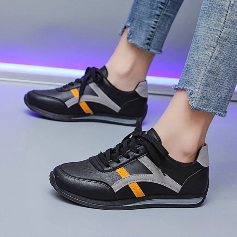 

Новые женские повседневные кроссовки 2026 года с цветными вставками, модные прогулочные туфли с круглым носком, женские уличные беговые вулканизированные кроссовки