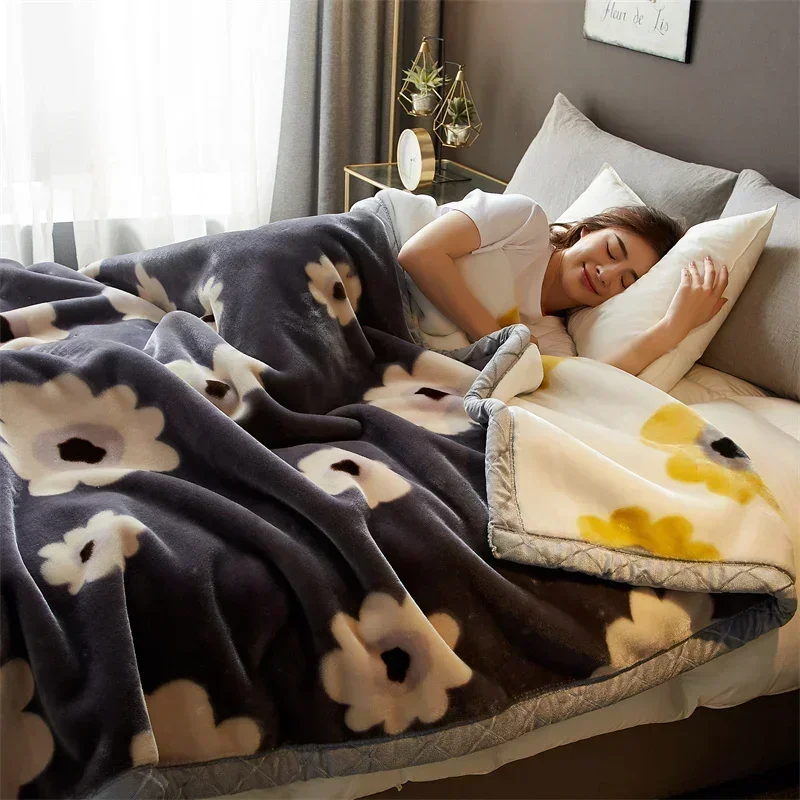 Double Sided Printed Spring Blankets for Bed Soft Warm Encrypted Flocking Raschel Blanket Skin Friendly Weighted Blanket Autumn
