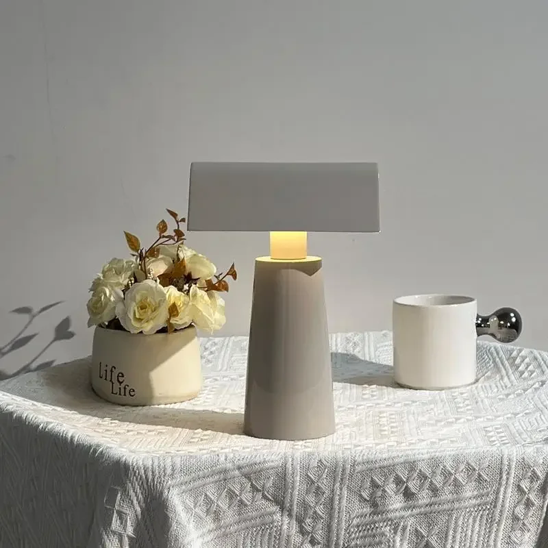Italian Minimalist Wireless Portable Charging Table Lamp Dining Table Modern Light Luxury Interior Home Decor Bedside Lights LED