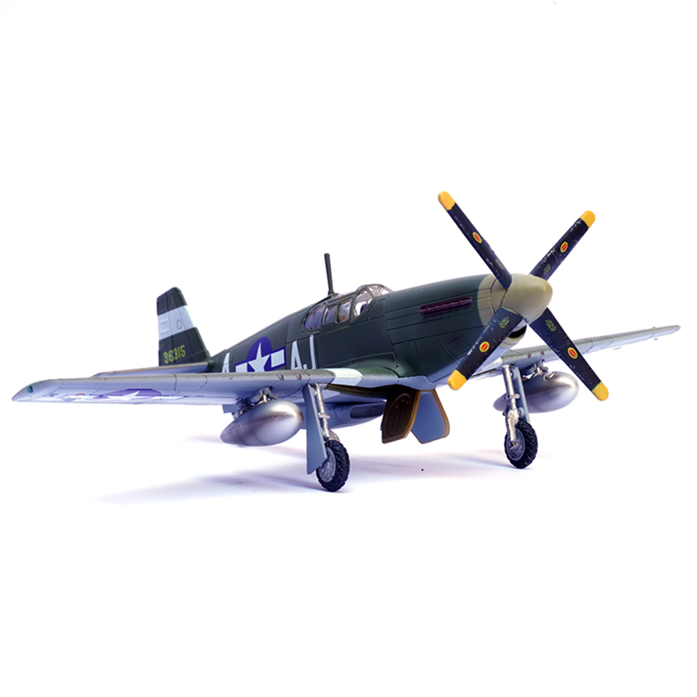 1: 72 L14606LD US P-51B Fighter Model \