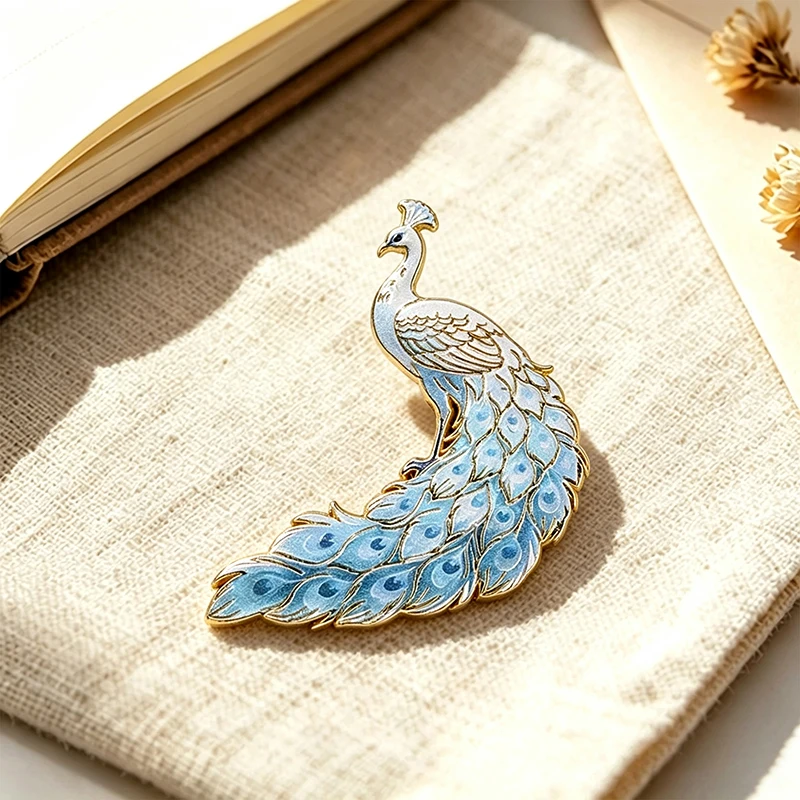 Realistic Peacock Pins 4-style Enamel Cartoon Colorful Peacock Bird Animal Brooch Pin On Bags Clothes Lapel Badge Gifts