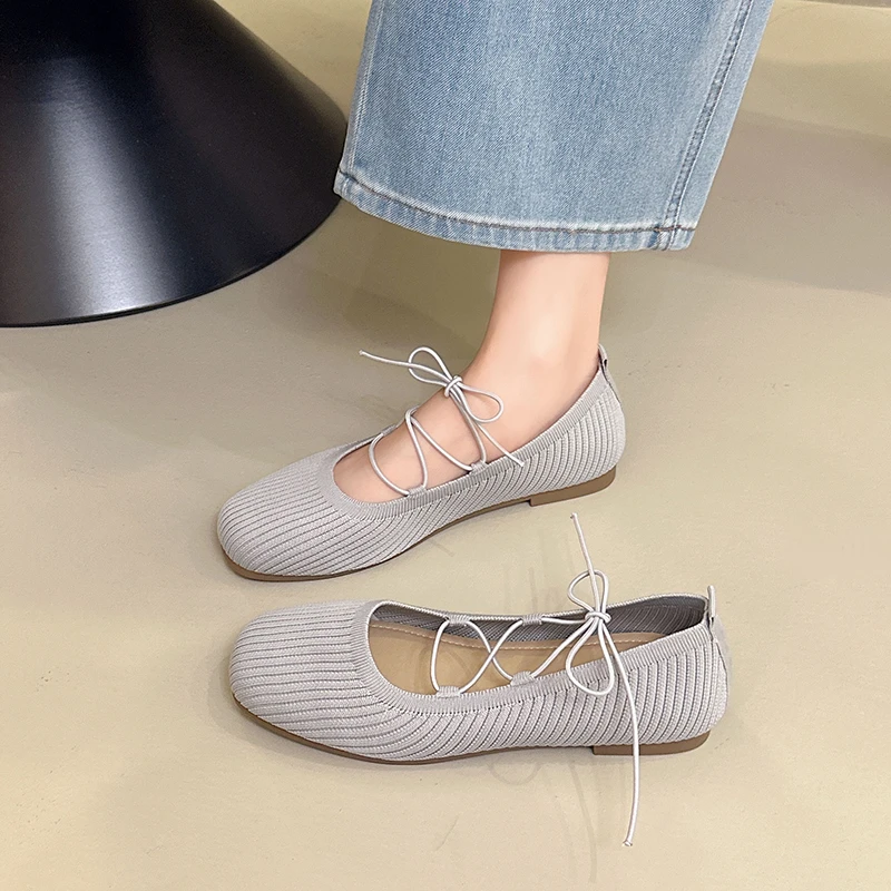 Frenchly Gentle Marie-Jeanne W - đánh giá và giá Pointed Toe Flat