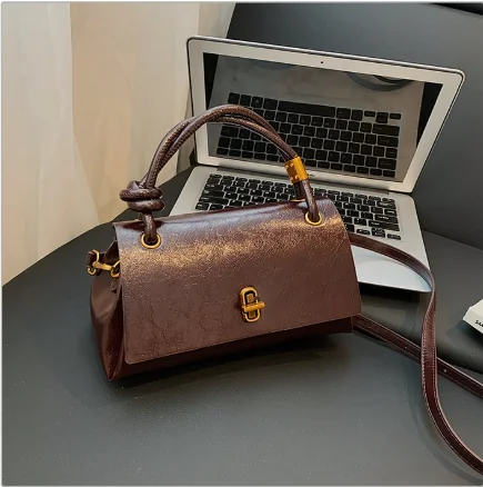 

Winter Hot-selling High-end Commuter Women's Bag Mini Simple Messenger Bag 26 New Designer Handbag Versatile Shoulder Armpit Bag