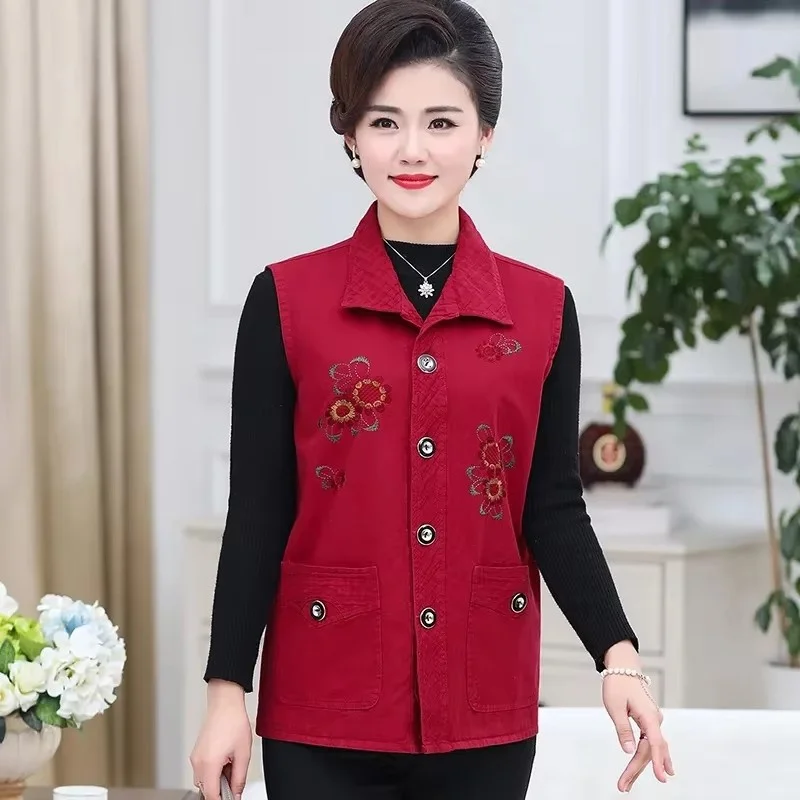 Spring Autumn Middle Aged Mother Embroidery Vest Outwear Turndown Collar Mom's Outfit Waistcoat Coat Women Sleeveless Jacket 5XL