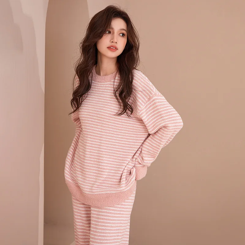 

Striped Lazy Loose Loungewear Women's Pajamas Two-Piece Set Can Be Worn Outside Winter Warm Check Set Free Shipping