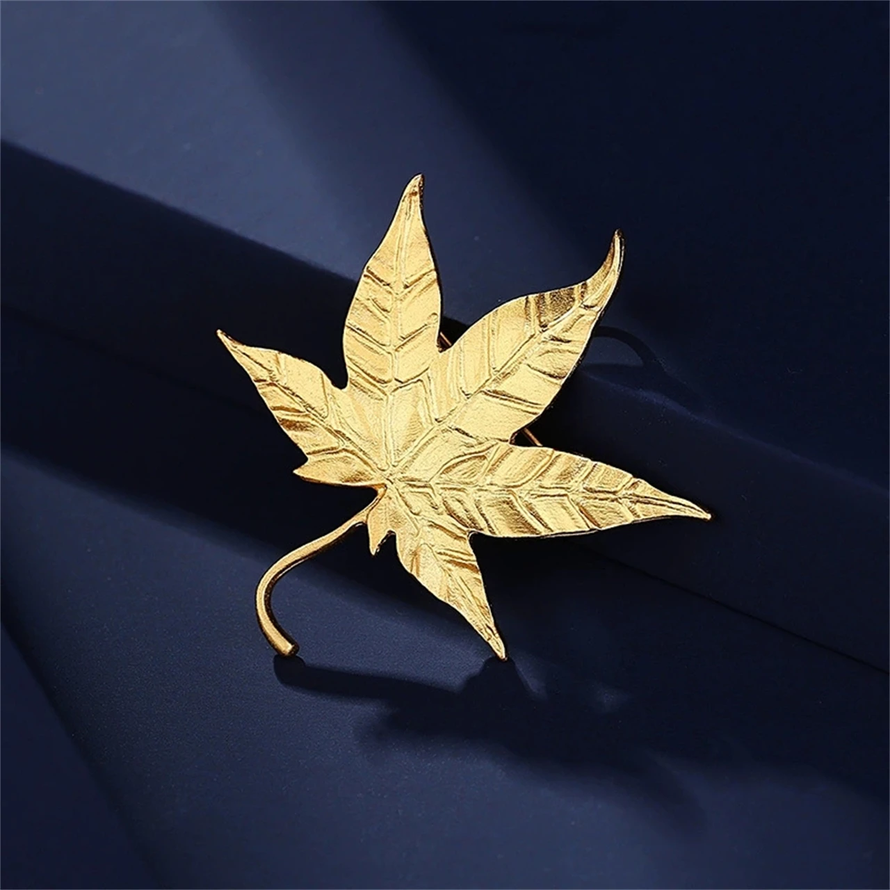เข็มกลัดรูปใบเมเปิลเงินแท้ S925 สำหรับผู้หญิง ของขวัญสุดหรู ติดชุดสูท ของขวัญสุดพิเศษ เครื่องประดับสวยงาม ขายส่ง