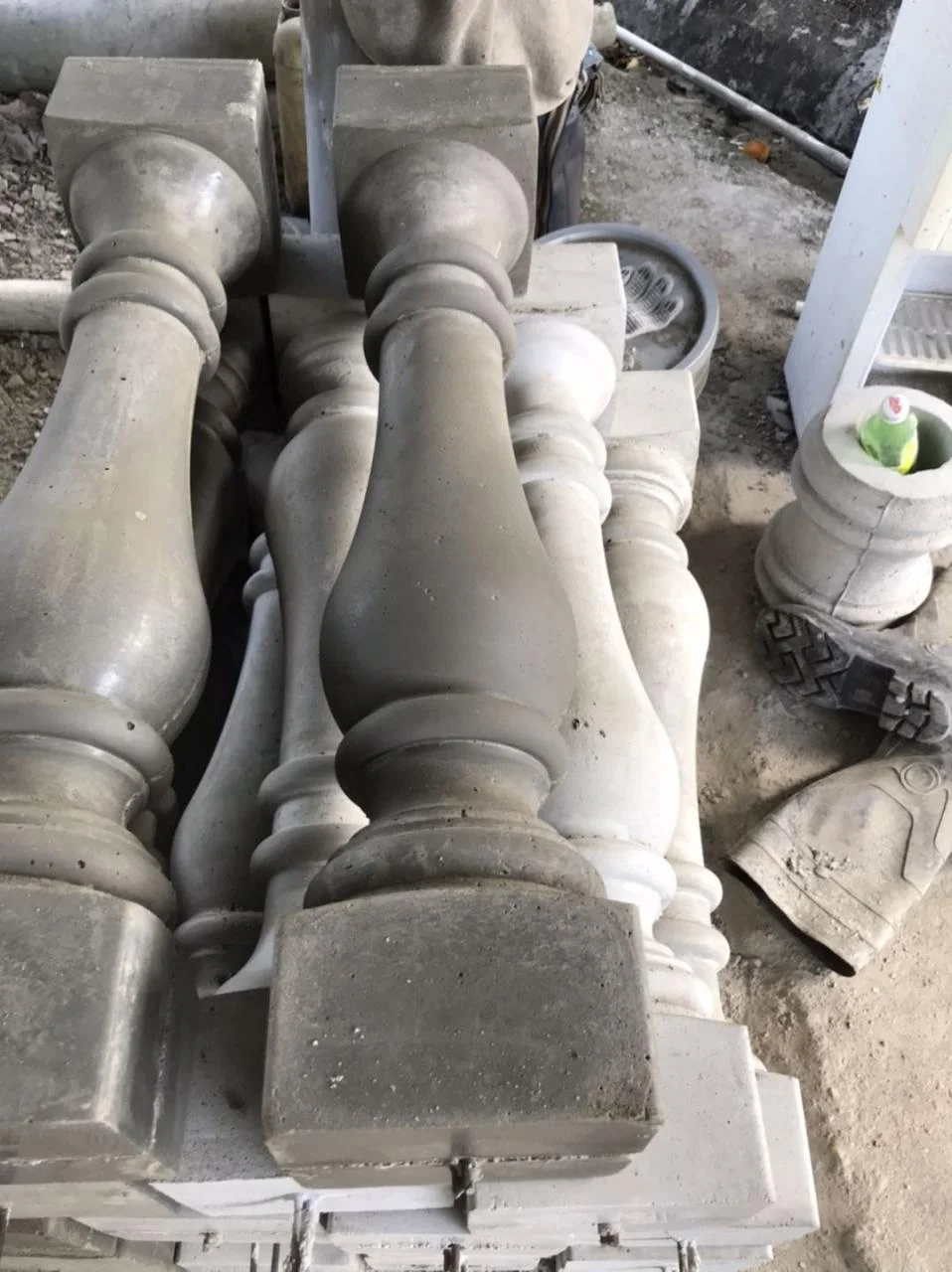 calabash ABS Height 81.5cm Precast Square Concrete Plastic Baluster Molds for Garden or House