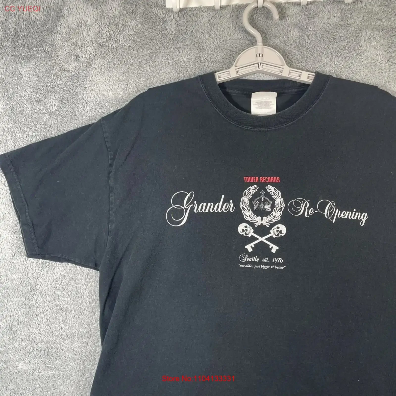 خمر برج سجلات سياتل تي شيرت يناسب كبير غراندر إعادة افتتاح الجمجمة تاج خمر غسلها تنفس عادية قليلا