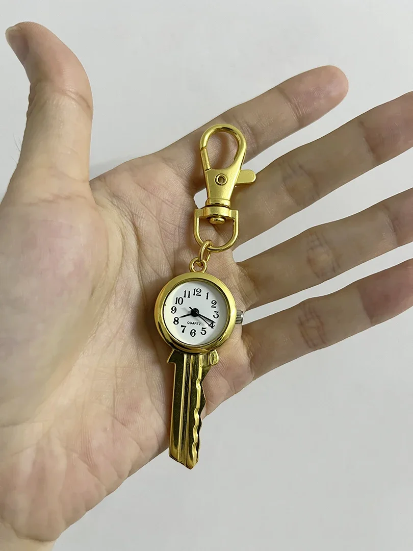 Vintage Small Keychain Design Quartz Pocket Watch for Men Women Music Guitar Fob Clip Keyring Gold Clock for Collection Gift