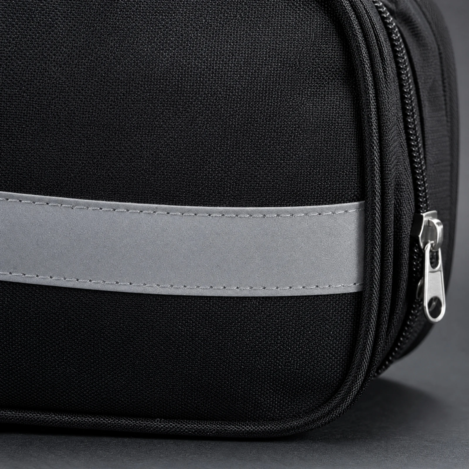 Rear-Rack Pannier Bag Reflective Canvas Cycle Rear Bag Cycle Pannier with Shoulder Strap Lightweight Multifunctional