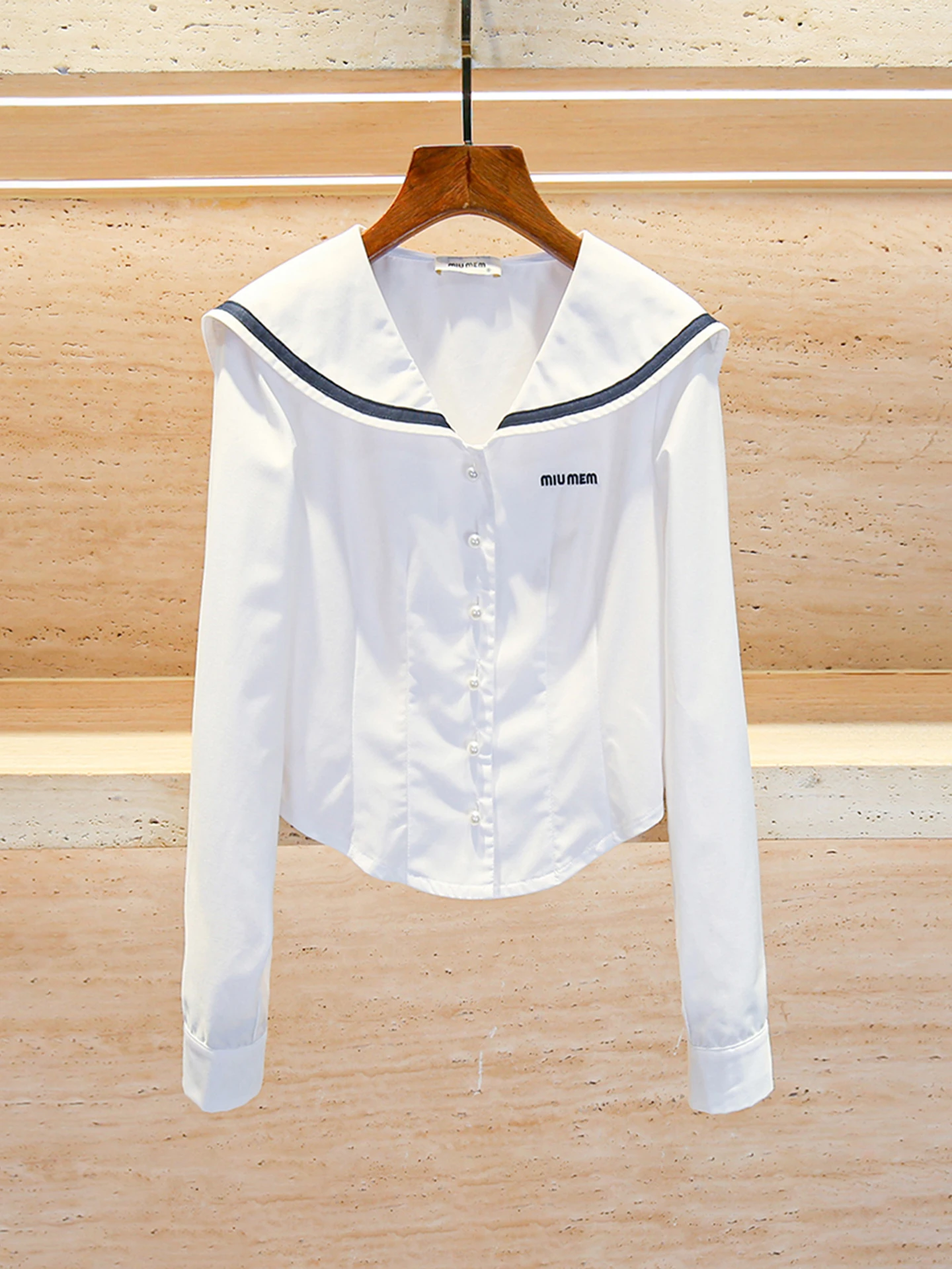 

High-End Women's White Embroidered irt Color Blo College Sle Top Long Sve ort Length Straight Cut Commute Sle